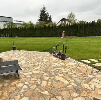 Quarzit Polygonalplatten Clara für Terrassen je Palette